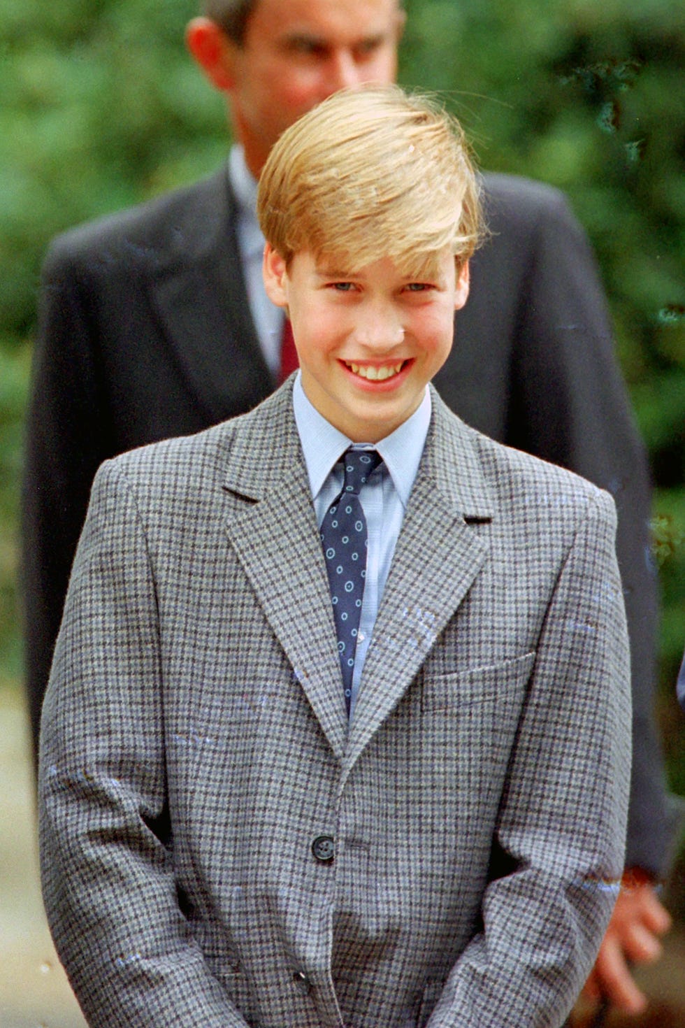 Những h&igrave;nh ảnh hiếm hoi của Th&acirc;n vương William v&agrave; Vương tử Harry thời đi học Eton, 31 năm sau đến lượt Ho&agrave;ng tử George - Ảnh 4.