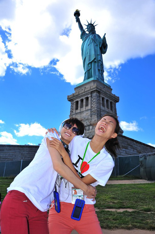Top 6 VNTM 2012 du h&iacute; tại New York 9