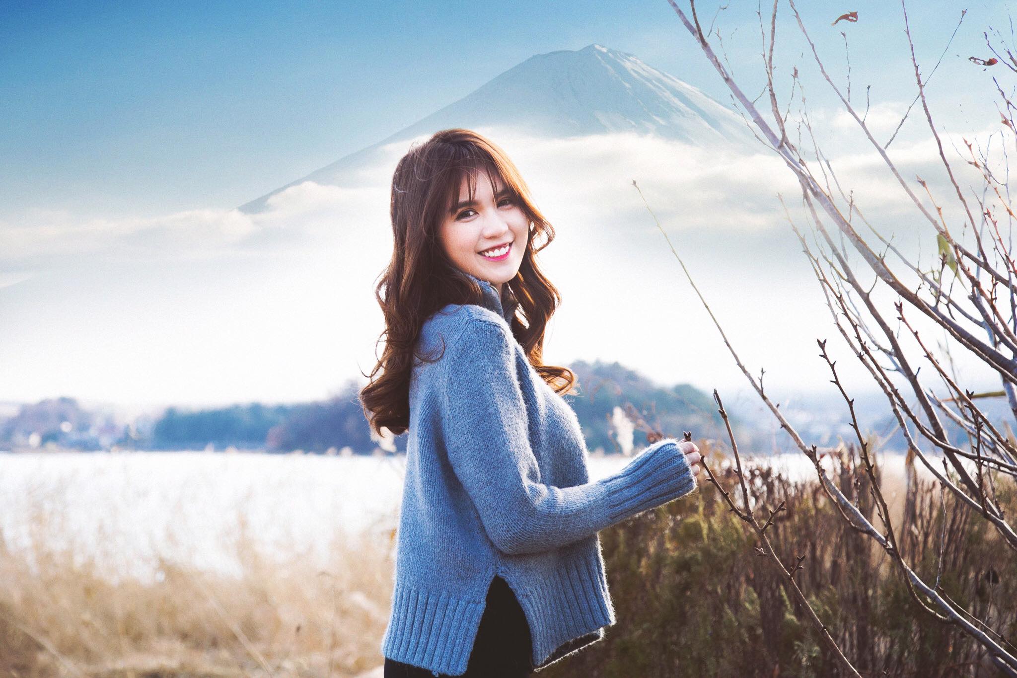 Sau tất cả, chỉ c&oacute; t&oacute;c m&aacute;i lưa thưa mới gi&uacute;p c&aacute;c n&agrave;ng hồi xu&acirc;n - Ảnh 2.