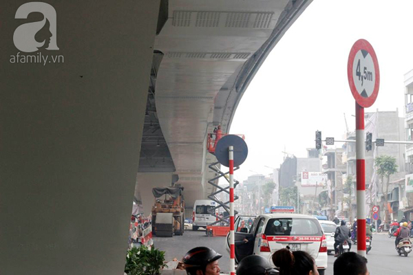 Cận cảnh cầu vượt thép tại nút giao thông nóng nhất Thủ đô  - Ảnh 9.