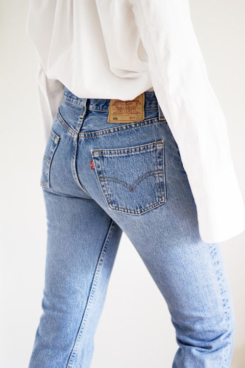 Chi tiết nhỏ này trên quần jeans lại là mấu chốt để mặc sao cho tôn dáng mà không phải ai cũng biết - Ảnh 2.