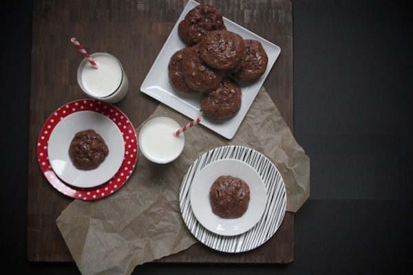 Không dùng bột mỳ vẫn làm được bánh quy chocolate siêu ngon - Ảnh 7.