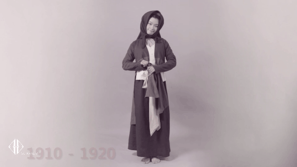 Chiếc áo dài truyền thống Việt Nam đã biến đổi như thế nào từ thời ông bà anh - Ảnh 2.
