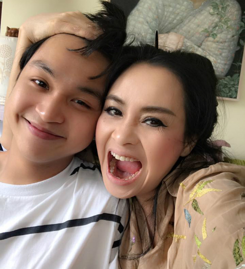 Soi nhất cử nhất động của sao Việt (16/12) - Ảnh 2. Soi nhất cử nhất động của sao Việt (16/12) - Ảnh 2.