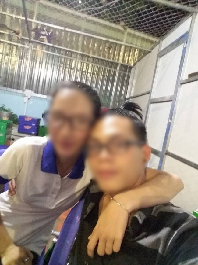 Vụ nữ sinh bị bạn trai đâm ở Sài Gòn: Nó mang xe máy, laptop của con gái tôi đi cầm cố để tiêu xài - Ảnh 2.