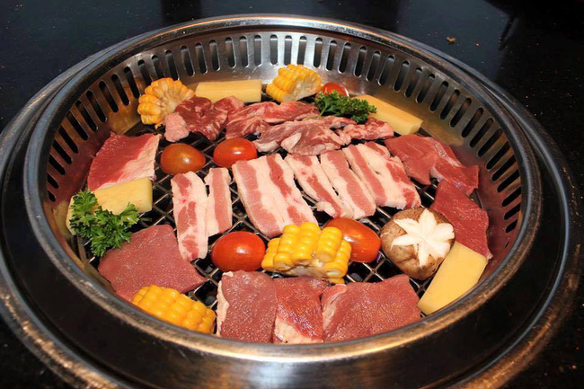 6 địa chỉ buffet ngon, đầy đặn giá dưới 350 nghìn để tụ tập cuối năm ở Hà Nội - Ảnh 5.