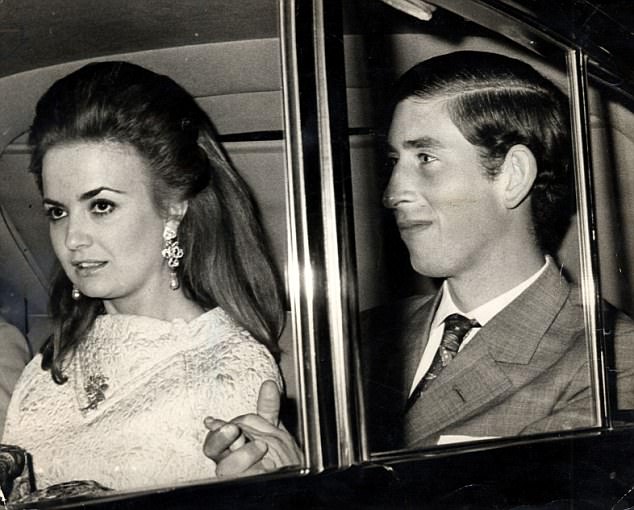 Ngoài Công nương Diana và người tình Camilla, Thái tử Charles còn có một phụ nữ rất xinh đẹp khác - Ảnh 4.