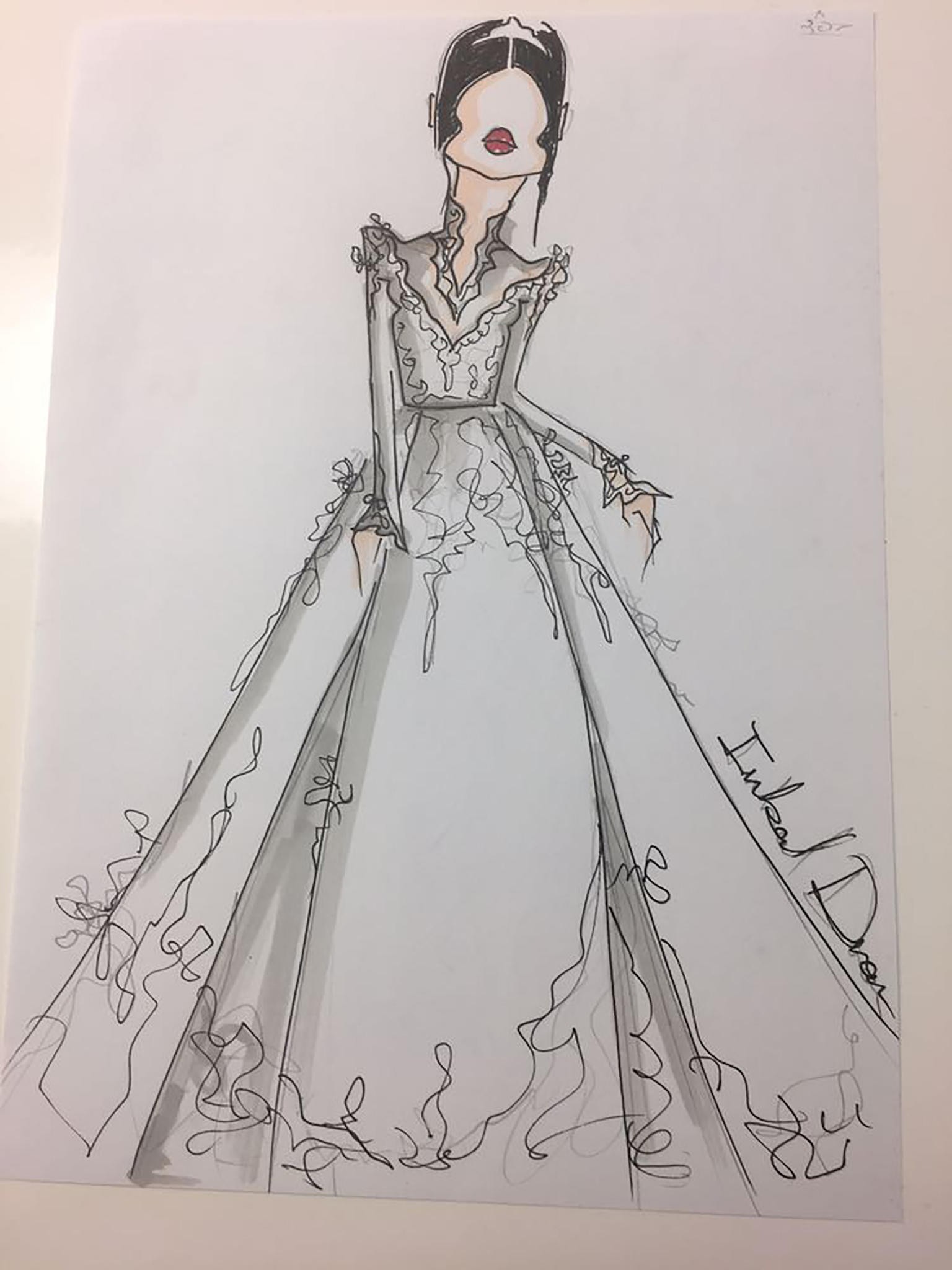 Việc thiết kế bộ váy cưới hoàn hảo không hề dễ dàng. Hãy đến và xem bản phác thảo váy cưới của chúng tôi để trau chuốt từng chi tiết cho bộ váy cưới đẹp nhất.