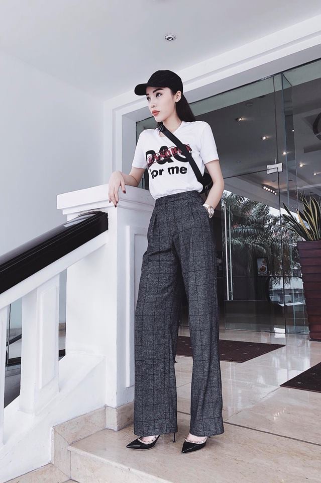 Lâu lắm mới thấy Kỳ Duyên diện đồ điệu, còn Hà Tăng thì đẹp khỏi bàn trong street style tuần này - Ảnh 1.