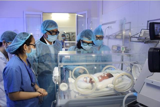 Bộ trưởng Bộ Y tế công bố nguyên nhân ban đầu khiến 4 trẻ sơ sinh tử vong tại BV sản nhi Bắc Ninh - Ảnh 1.