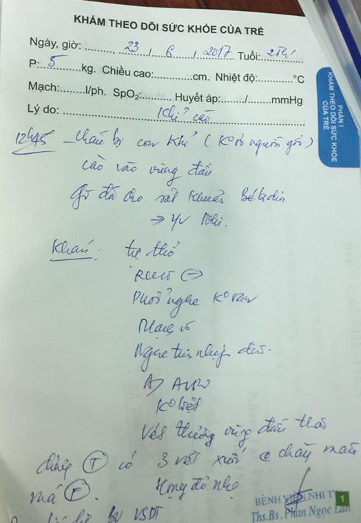 Hà Nội: Mẹ bận trong bếp, khỉ bất ngờ trèo lan can vào nhà cào mặt con gái 2 tháng tuổi - Ảnh 3.