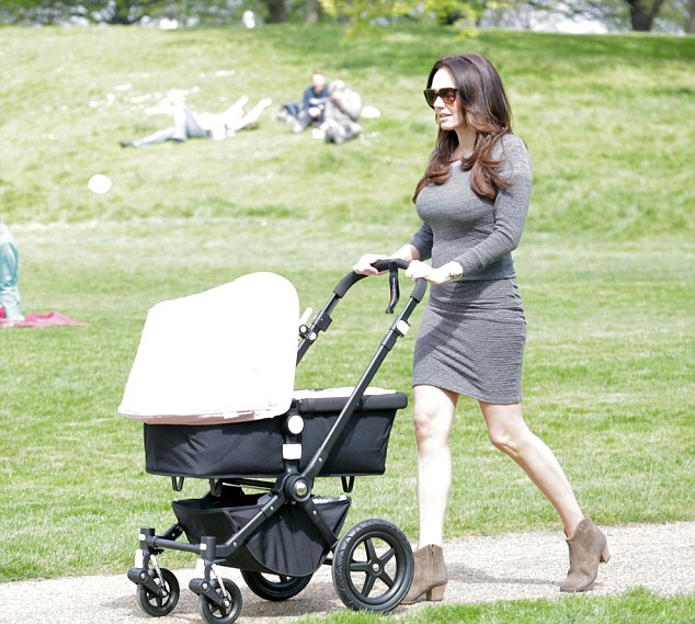 Bugaboo Cameleon 3 - chiếc xe đẩy khiến các mẹ mơ ước: “Một là có nó, hai là không cần chiếc xe nào cả” - Ảnh 7.