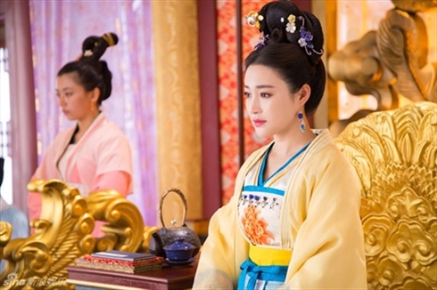 Triệu Phi Yến: Từ kỹ nữ lên làm Hoàng hậu Trung Hoa, ngang nhiên ngoại tình cùng cả dàn trai trẻ - Ảnh 4.