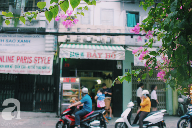 Cuối tuần, đừng quên ăn bánh mì Bảy Hổ bao ghiền, trải 80 năm vẫn gây thương nhớ để nếm chất Sài Gòn - Ảnh 10.