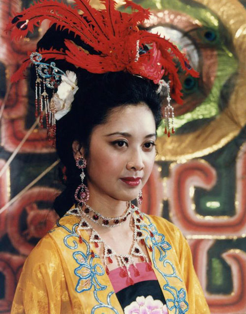 Nữ vương Triệu Lệ Dĩnh lại khiến fan ngán ngẩm với tạo hình không thể mê nỗi - Ảnh 7.