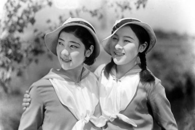 Ấn tượng với vẻ đẹp của phụ nữ Nhật Bản gần 90 năm trước trong bộ ảnh vô cùng hiếm  hoi này - Ảnh 1.