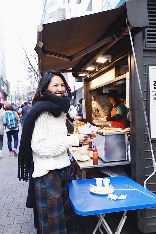 Thu Thủy khoe street style trẻ trung, Kỳ Duyên khác lạ với đôi chân nhìn như dài cả mét - Ảnh 15.