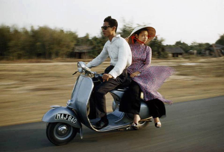 Hơn nửa thế kỷ trước, phụ nữ Sài Gòn đã mặc chất, chơi sang như thế này cơ mà! - Ảnh 2.
