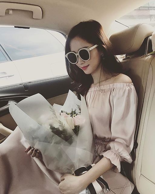 Soi nhất cử nhất động của sao Việt (23/1) - Ảnh 2.