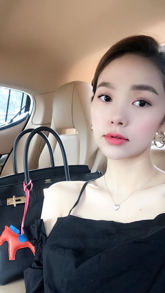 Soi nhất cử nhất động của sao Việt (21/3) - Ảnh 10. Soi nhất cử nhất động của sao Việt (21/3) - Ảnh 10.