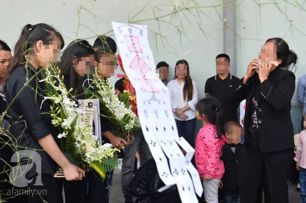 Thi thể bé gái Việt bị sát hại tại Nhật Bản đã được đưa về sân bay Nội Bài - Ảnh 4.