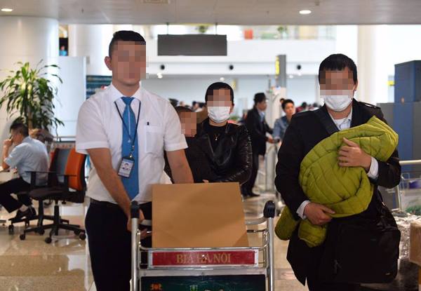 Thi thể bé gái Việt bị sát hại tại Nhật Bản đã được đưa về sân bay Nội Bài - Ảnh 2.
