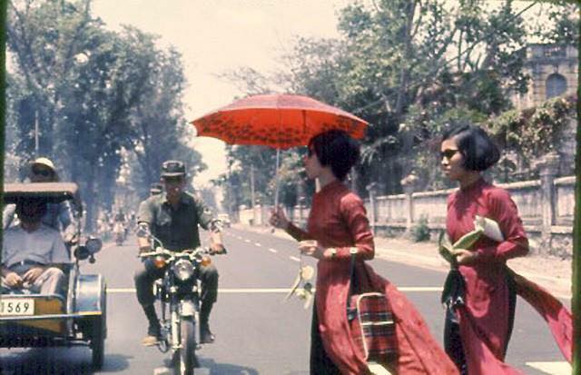 Hơn nửa thế kỷ trước, phụ nữ Sài Gòn đã mặc chất, chơi sang như thế này cơ mà! - Ảnh 26.