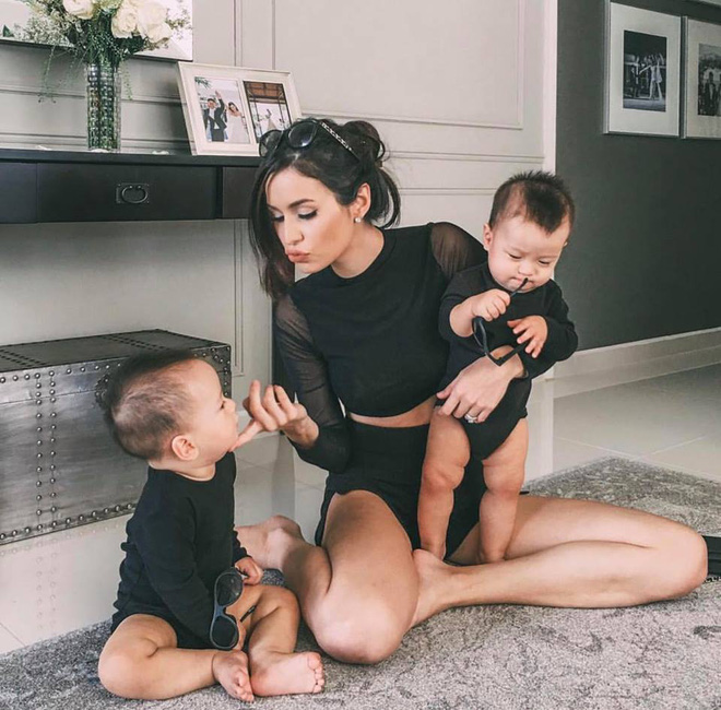 Sự nghiệp xuất sắc, cuộc sống viên mãn của mẹ 2 con xinh đẹp hot nhất những ngày qua - Ảnh 2. Sự nghiệp xuất sắc, cuộc sống viên mãn của mẹ 2 con xinh đẹp hot nhất những ngày qua - Ảnh 2.
