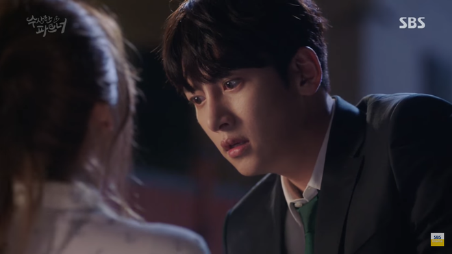 Mải lo cho bạn gái, Ji Chang Wook không ngờ một người thân đã chết như lời tiên tri - Ảnh 3.