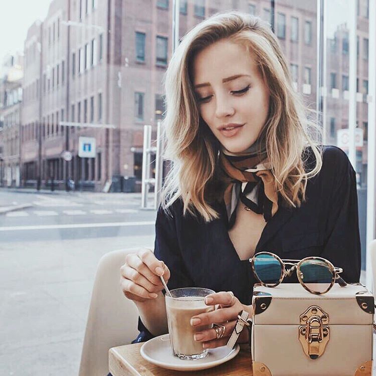 7 kiểu thắt khăn cơ bản để bạn bung lụa trong m&ugrave;a lạnh sắp tới - Ảnh 7.