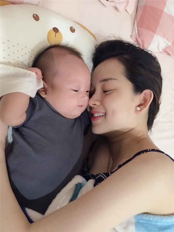 Sau thời vàng son đình đám, những hot girl đời đầu và đời sau đều đã yên phận làm “hot mom” - Ảnh 44. Sau thời vàng son đình đám, những hot girl đời đầu và đời sau đều đã yên phận làm “hot mom” - Ảnh 44.