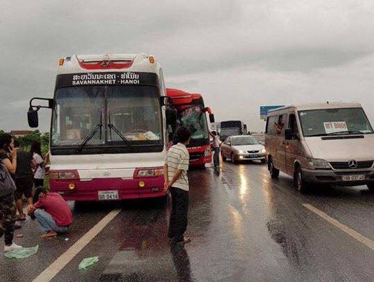 Tai nạn nghiêm trọng trên cao tốc Pháp Vân - Cầu Giẽ hơn 10 người bị thương - Ảnh 7.