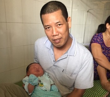 Trẻ sơ sinh cân nặng bất thường: Không phải là tín hiệu đáng mừng - Ảnh 5. Trẻ sơ sinh cân nặng bất thường: Không phải là tín hiệu đáng mừng - Ảnh 5.