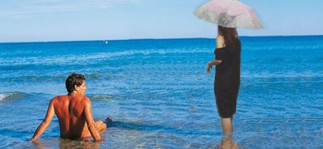 Cô gái lội nước mưa nhờ chỉnh ảnh biển xanh nắng vàng và kết quả không thể cảm động hơn - Ảnh 17.