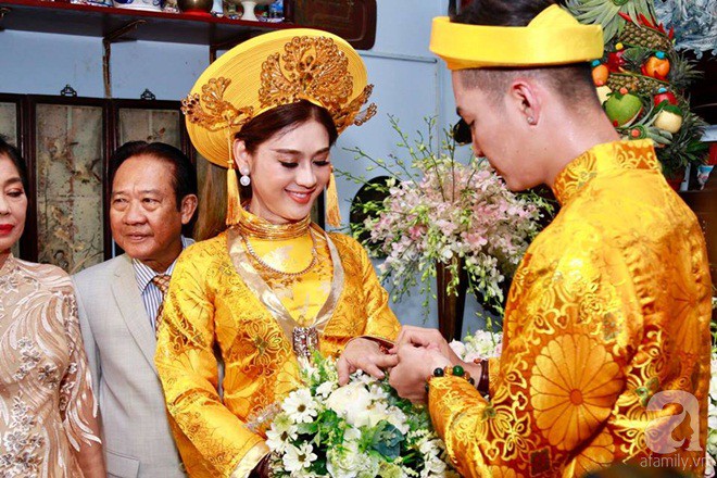 Cận cảnh đám cưới lộng lẫy của cô dâu Lâm Khánh Chi và chồng kém 8 tuổi - Ảnh 17.