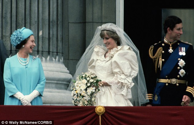 Công nương Diana từng bị chồng chê thẳng thừng, so sánh với em dâu, bị Nữ hoàng coi nàng như mối họa - Ảnh 5.