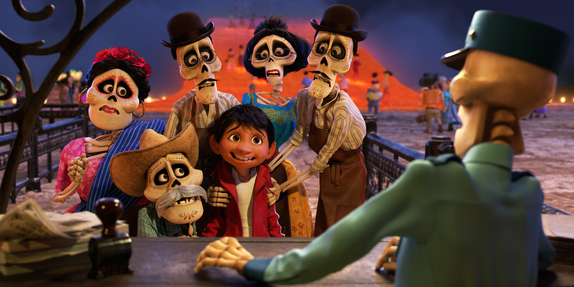 Coco - bom tấn mới tiếp tục làm chảy tim những người hâm mộ hoạt hình Disney Pixar - Ảnh 7.