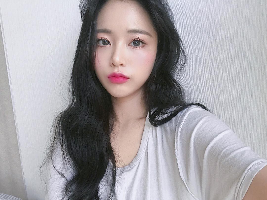 Sau hạ g&ograve; m&aacute; th&igrave; phương ph&aacute;p lấp đầy r&acirc;u rồng sẽ gi&uacute;p c&aacute;c chị em trẻ ra v&agrave;i chục tuổi - Ảnh 7.