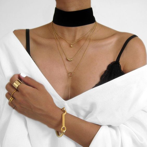 Vòng cổ choker và những biến tấu đủ khiến nàng nào cũng phải mê mệt - Ảnh 7.