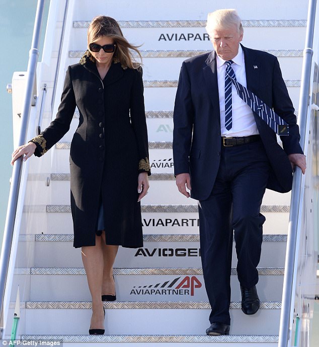 Mỗi lần đi công du với chồng là bà Trump lại mạnh tay sắm đồ hiệu từ đầu tới chân - Ảnh 14.