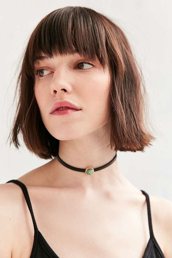 Vòng cổ choker và những biến tấu đủ khiến nàng nào cũng phải mê mệt - Ảnh 2.