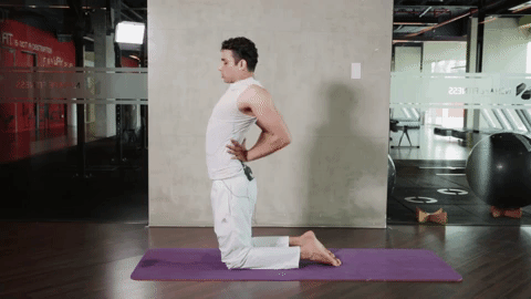 HLV yoga người Ấn Độ hướng dẫn 12 tư thế cực dễ tập ngay tại nhà khiến mỡ bụng phải chào thua - Ảnh 8.