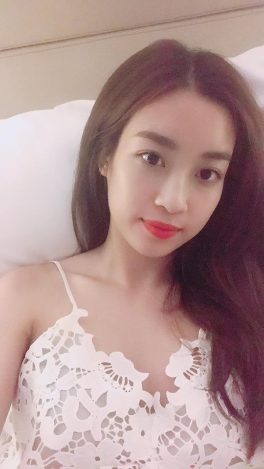 Soi nhất cử nhất động của sao Việt (11/8) - Ảnh 9. Soi nhất cử nhất động của sao Việt (11/8) - Ảnh 9.