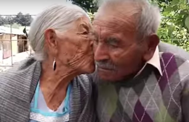 85 năm kết hôn, đôi vợ chồng này vẫn yêu nhau “như điên như dại”, bí quyết chính là… - Ảnh 5.