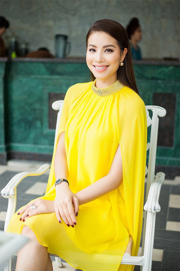 Mỗi chương trình lại là một phong cách khác nhau, Phạm Hương đúng là tắc kè hoa của showbiz Việt - Ảnh 12.