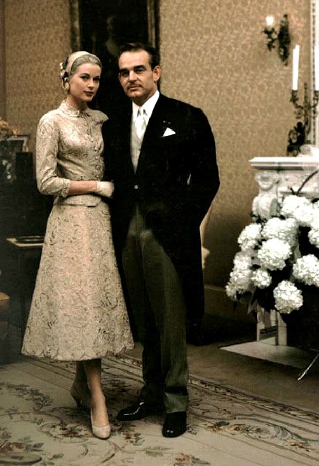 Điều bí ẩn gì đằng sau mẫu váy cưới Công nương Grace Kelly khiến cả thế giới sau 60 năm vẫn mê mẩn đến vậy - Ảnh 16.