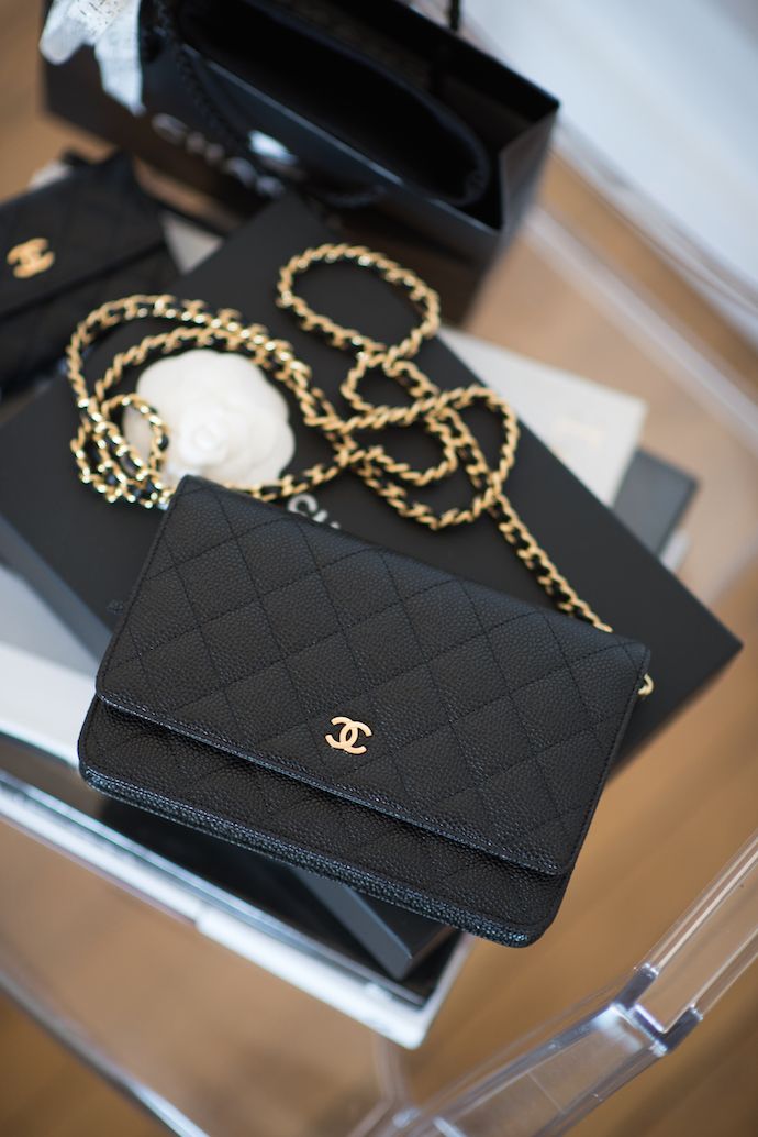 3 mẫu túi Chanel cổ điển với sức hút vượt trời gian khiến phái đẹp Việt không thể không mê - Ảnh 18.