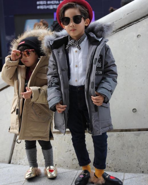 Cứ mỗi mùa Seoul Fashion Week đến, dân tình lại chỉ ngóng xem street style vừa cool vừa yêu của những fashionista nhí này - Ảnh 22.