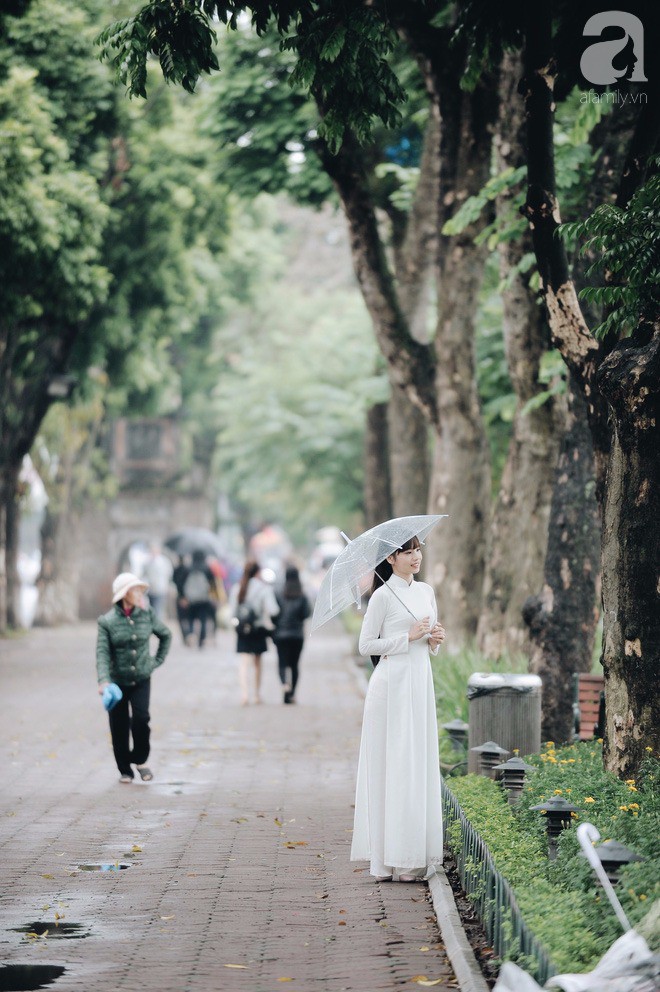 Hà Nội đẹp lãng mạn trong gió lạnh đầu đông - Ảnh 19.