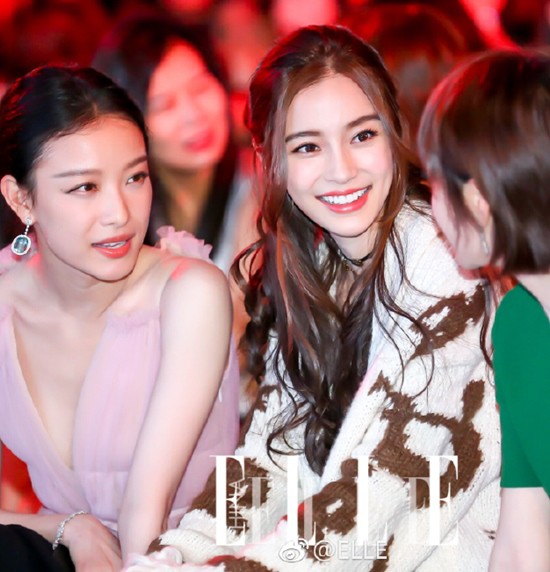 Sao Hoa Ngữ: người chăm chút chỉnh răng, người lại buông xuôi mặc kệ - Ảnh 4. Sao Hoa Ngữ: người chăm chút chỉnh răng, người lại buông xuôi mặc kệ - Ảnh 4.
